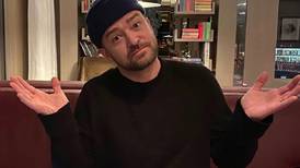 Justin Timberlake pide disculpas y se burla de sí mismo por criticado baile en festival Something in the Water