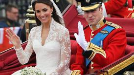 Príncipe William: La reina Isabel le prohibió esto el día de su boda con Kate Middleton