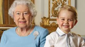 El príncipe George devastado en el funeral de la reina Isabel fue consolado por su tía abuela Sophie
