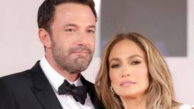 Jennifer Lopez posa de lo más amorosa con Ben Affleck para celebrar tres meses de casados  
