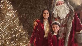 Laura Pausini comparte los detalles de su feliz navidad