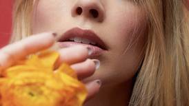 Margot Robbie revela el secreto para lucir unos labios sensuales