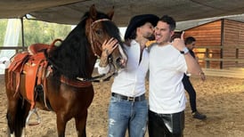 "Ahora sí, comenzó mi cumpleaños": Con amigos y a caballo Maluma celebró una gran fiesta