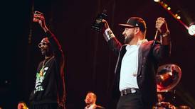 Snoop Dogg realiza homenaje a Vicente Fernández en dj set en vivo y así reaccionó El Potrillo