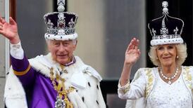 Reina Camila hizo un guiño a la reina Isabel en el Ladies Day de Ascot