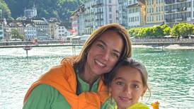 Adamari López se pronuncia agradecida por maravillosos días junto a su hija