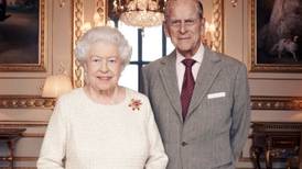La Reina Isabel II no veía a su esposo en semanas en los últimos años de su vida, según reporte