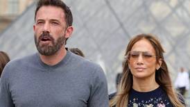 Amigos de Jennifer Lopez y Ben Affleck están molestos con la boda de los actores: “Son muy egoístas”