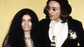 ¿Por qué dicen que Yoko Ono separó a The Beatles?