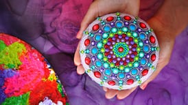 Mandalas: Esto representan los colores que se usa en ellos