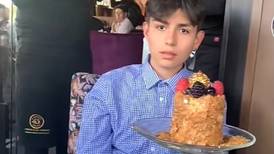 VIDEO: Niño se vuelve viral al mostrar su indiferencia en su celebración de cumpleaños