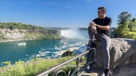 ¡Tremendo desplante! Turistas en Canadá rechazan serenata de Yeison Jiménez
