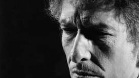 Aseguran que fue hace 56 años: Acusan a Bob Dylan de abusos deshonestos a una menor de edad