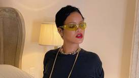 Rihanna presume su pancita con atrevido top que deja poco a la imaginación