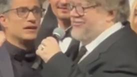 Gael García Bernal y Guillermo del Toro se echan sorpresivo palomazo en el Festival de Cannes