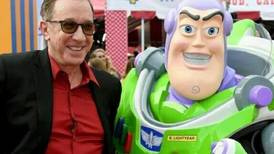 Esto opina Tim Allen, voz original de Buzz Lightyear, de la nueva película de Pixar con Chris Evans como Buzz