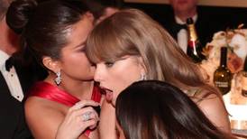 ¿Qué le dijo Selena Gómez a Taylor Swift en los Globo de Oro?