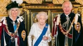 El Rey Carlos III presionó a Isabel II para que nombrara a Camilla como la nueva reina