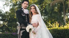 Alex Fernández y su esposa Alexia comparten imágenes y videos de su boda en redes sociales