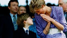 Las últimas fotografías del príncipe William con su mamá, Diana de Gales