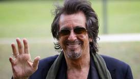 Al Pacino habría pedido prueba de paternidad a su novia Noor Alfallah 