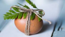 ¿Cómo hacer una limpieza energética con huevo? Descubre el paso a paso aquí