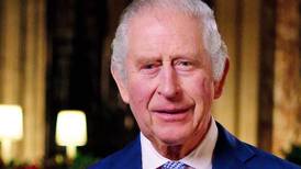 El rey Carlos evitará honrar al príncipe  Archie en el almuerzo de coronación, por esta razón