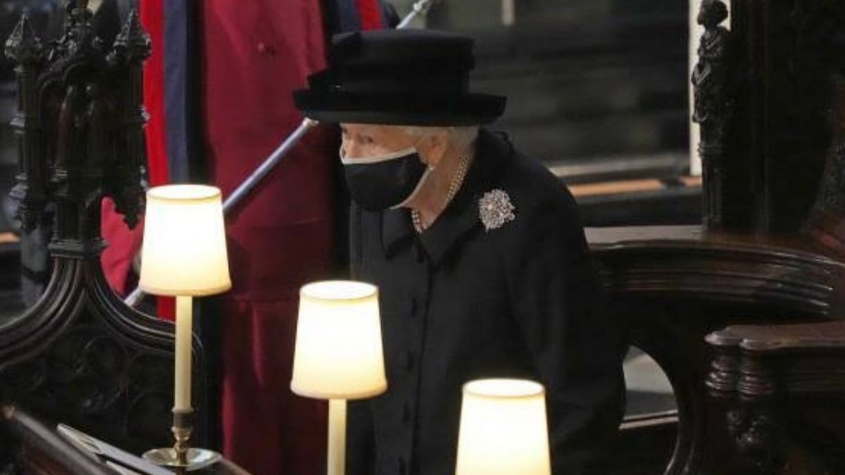 Así reaccionó la Reina Isabel instantes después del funeral del príncipe Felipe