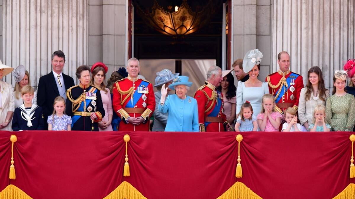 Revelan primera boda lésbica dentro de la familia real británica