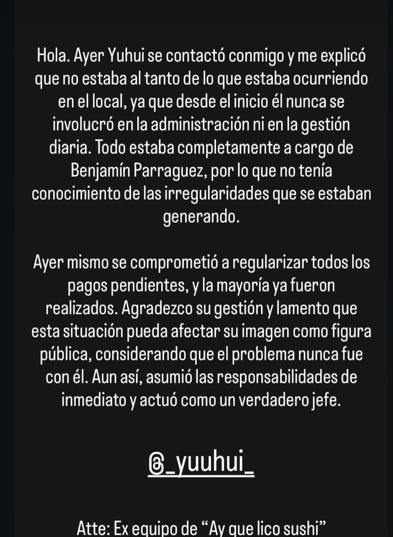 El cocinero le pagó a sus trabajadores.