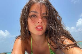 Addison Rae generó el enojo de la comunidad cristiana por el polémico diseño de un traje de baño