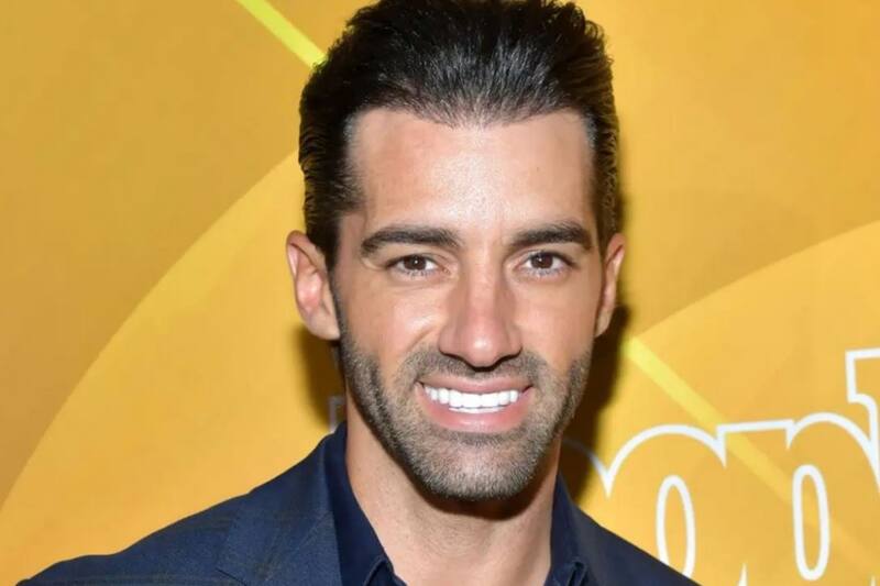 Toni Costa El bailarín español estrenó romance con la influencer Evelyn Beltrán - Créditos: Instagram