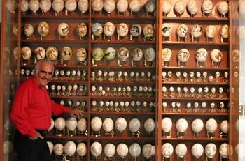 La extraña colección de arte de Vicente Fernández que muy pocos conocen