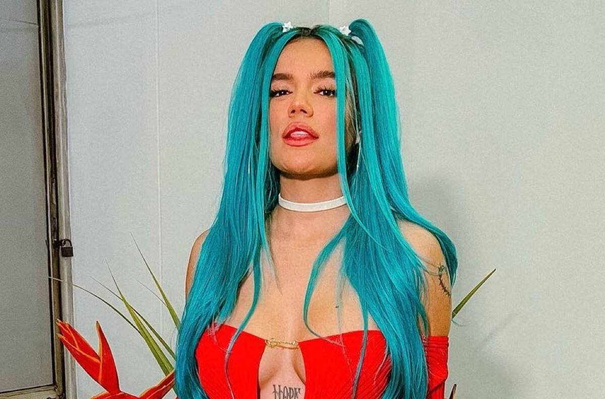 “Tú sí eres real”: Karol G posa mostrando tatuaje de su exnovio Anuel AA