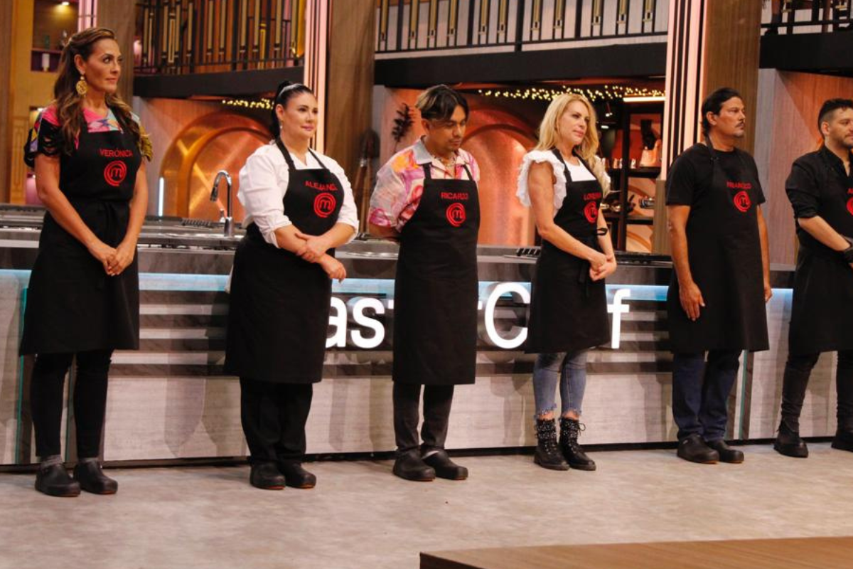 MasterChef Celebrity: Verónica del Castillo es la primera eliminada y Arturo López Gavito el rey de los memes
