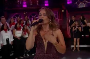 VIDEO | Así fue el comentado homenaje de Amaya Forch a Myriam Hernández en el Festival de Las Condes