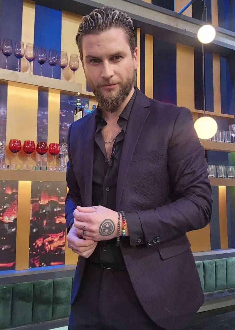 Jean Philippe Cretton estuvo en distintos programas de Chilevisión tales como "Podemos Hablar" y "Yo Soy".