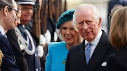 Rey Carlos: Esta es la conmovedora fotografía que recibió en su visita a Alemania