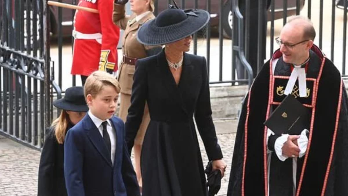 Kate Middleton consoló a Charlotte y George en su llegada al funeral de la Reina Isabel II