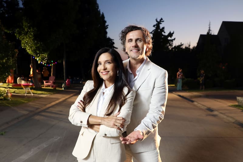 Karla Constant y Sergio Lagos serán los animadores, pero tendrán algo de ayuda. Foto: Canal 13