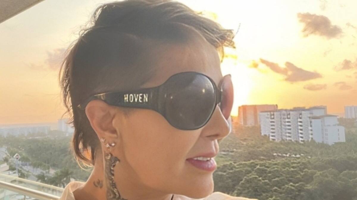 Alejandra Guzmán es criticada severamente por el aspecto de su cuerpo, tras posar en bikini