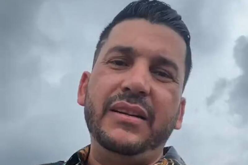 El cantante atraviesa por un díficil momento