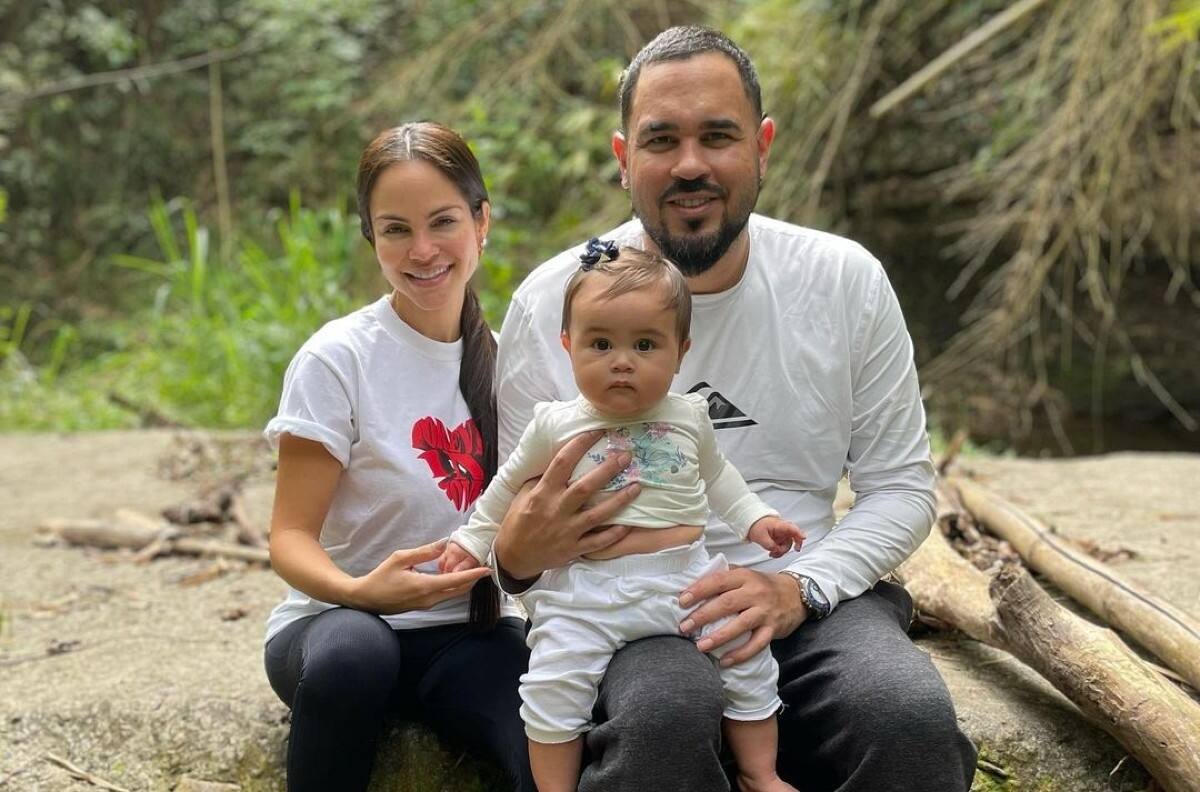 Natti Natasha y su eterno San Valentín al lado de Raphy Pina y Vida Isabelle
