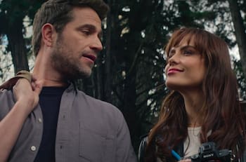 "Después de 20 años juntos ¿uno de qué habla?":  Michel Brown bromea con Ana Lucía Domínguez