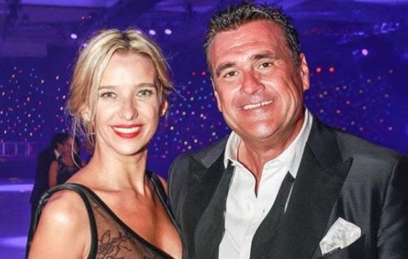 Claudia Schmidt explica por qué volvió al rubio.