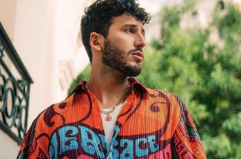 Vuelve a tu perro famoso con Sebastián Yatra y su nuevo tema "TV"