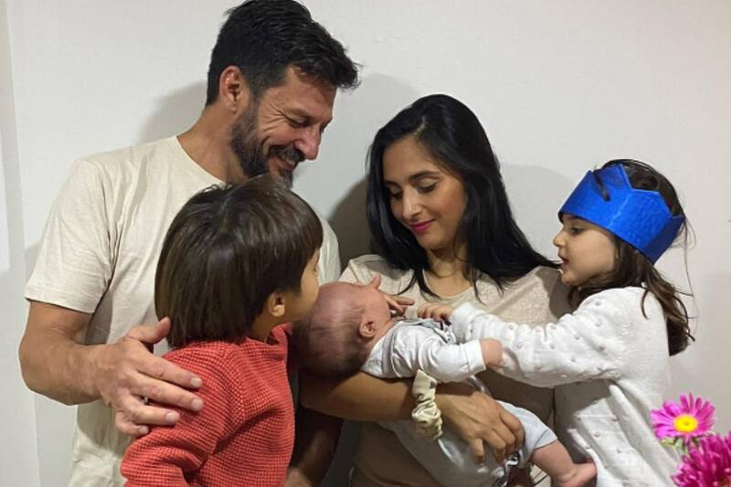 Rafael Cavada, Fiorella Choca y sus hijos