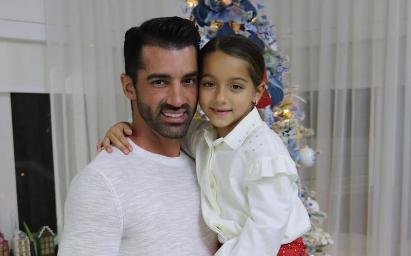 Toni Costa y Alaïa Toni Costa compartió una emotiva foto con Alaïa. - Créditos: Instagram