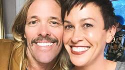 Taylor Hawkins inició su carrera siendo el baterista de Alanis Morisette