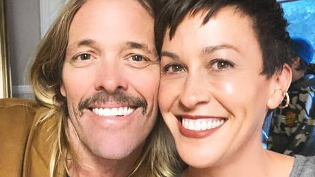 Taylor Hawkins inició su carrera siendo el baterista de Alanis Morisette